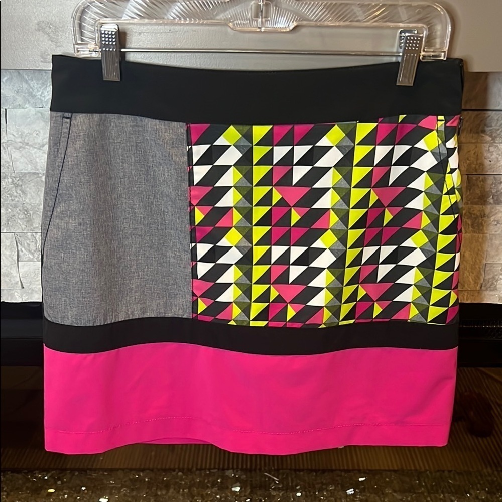 Annika Cutter & Buck Black and Gray pink skort size 6